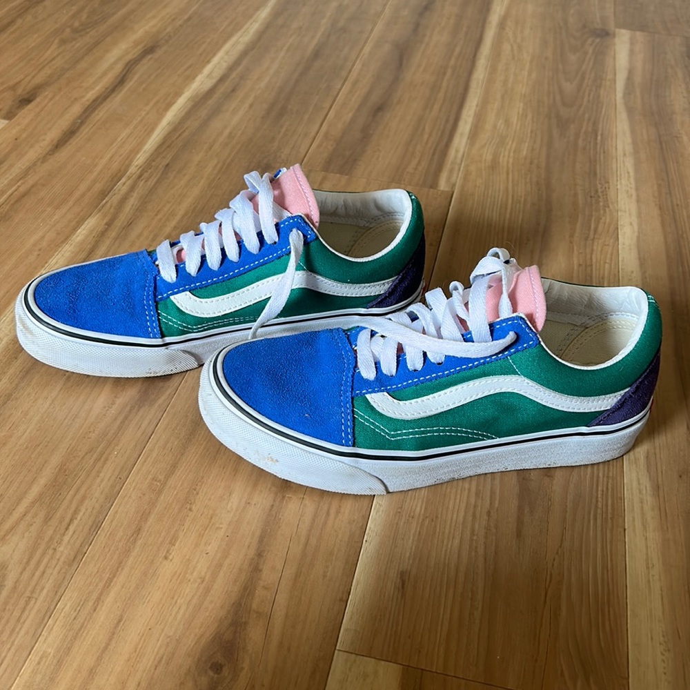 Women’s low top vans color block old skool